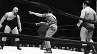 Ivan Koloff gets set to wrestle Bruno Sammartino for the WWWF Championship
